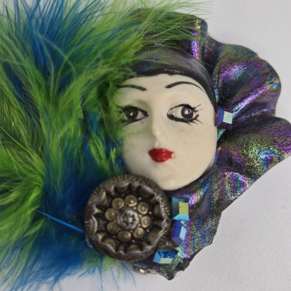 Vtg 80s Art Deco Revival Ceramic Face Brooch Mask Iridescent Feather Wearable Ar